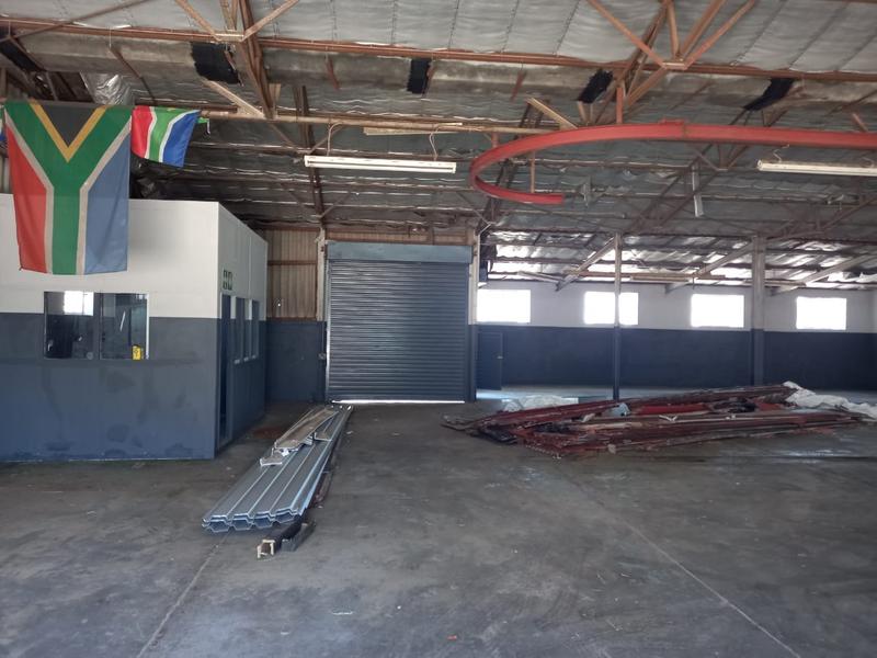 To Let commercial Property for Rent in Neave Industrial Eastern Cape